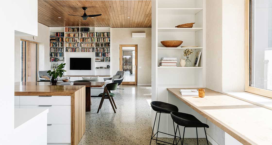 Big picture Huff'n'Puff Haus a straw bale passive house